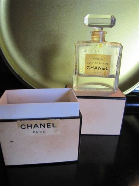 chanel cuir de russie vintage